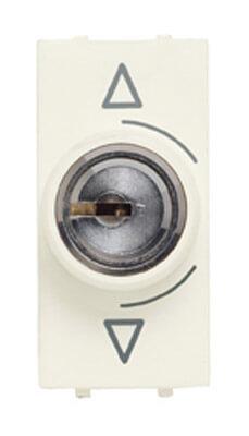 Переключатель с ключом на 3 положения ABB Zenit альпийский белый 2CLA215310N1101