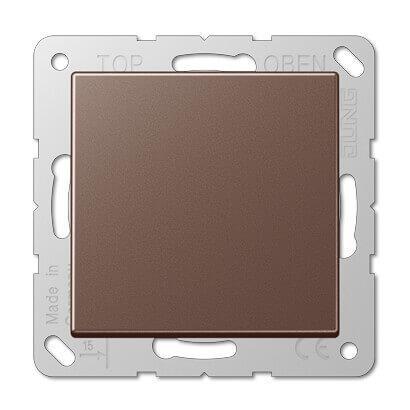 Розетка с заземлением с защитными шторками 16А Jung A 500 мокка A520KLMO