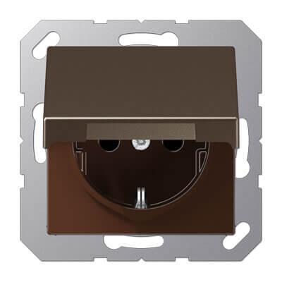 Розетка с заземлением с защитными шторками с крышкой безвинтовой зажим Jung A 500 мокка A1520KIKLMO