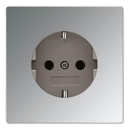 Розетка с заземлением с защитными шторками винтовой зажим Jung LS 990 блестящий хром GCR2521KI