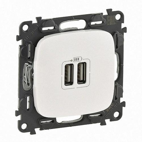 Розетка USB двойная Legrand Valena Allure 240V/5V 1500mA жемчуг 754999