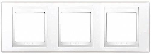 Рамка 3-постовая Schneider Electric Unica Хамелеон MGU6.006.18