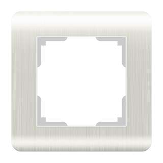 Рамки для розеток и выключателей белого цвета