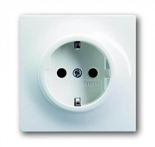 Розетка ABB Impuls Schuko с/з 16A 250V со шторками безвинтовой зажим альпийский белый 2CKA002013A4953