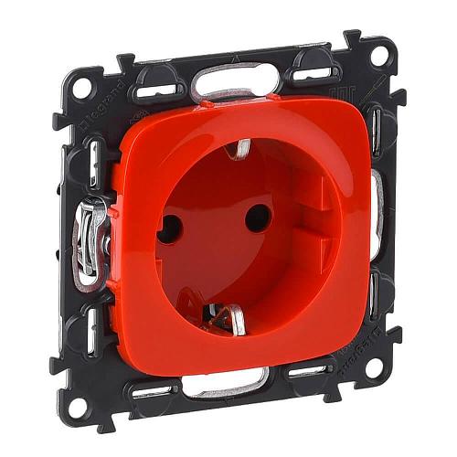 Розетка Legrand Valena Allure 16A 250V с/з с защитными шторками безвинтовой зажим красная 754980