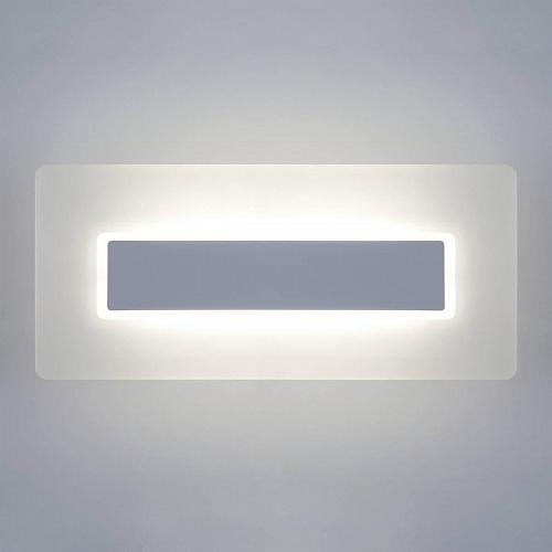 Настенный светодиодный светильник Eurosvet Square 40132/1 Led белый