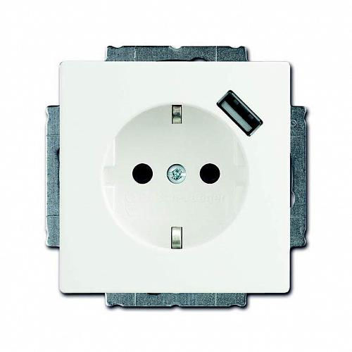 Розетка ABB Basic55 Schuko с/з 16A 250V со шторками USB безвинтовой зажим альпийский белый 2CKA002011A6193