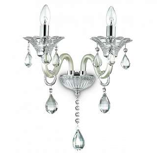 Бра с двумя плафонами цвета слоновой кости