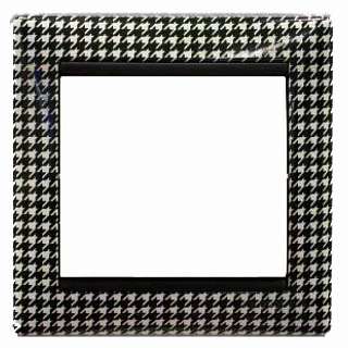 Рамки для розеток и выключателей в стиле ретро