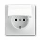 Розетка ABB Impuls Schuko с/з 16A 250V с крышкой безвинтовой зажим альпийский белый 2CKA002018A0992 - фото №1