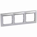 Рамка 3-постовая Legrand Valena алюминий/серебряный штрих 770353